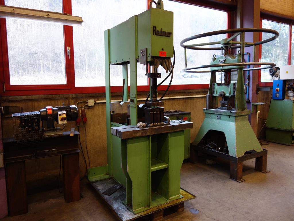 Máquinas de processamento de chapas metálicas, equipamento operacional e de escritório e frota de veículos-2