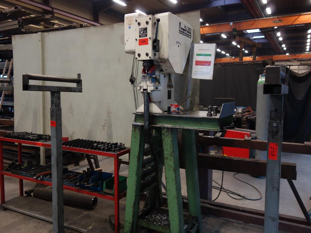 Máquinas de processamento de chapas metálicas, equipamento operacional e de escritório e frota de veículos-3