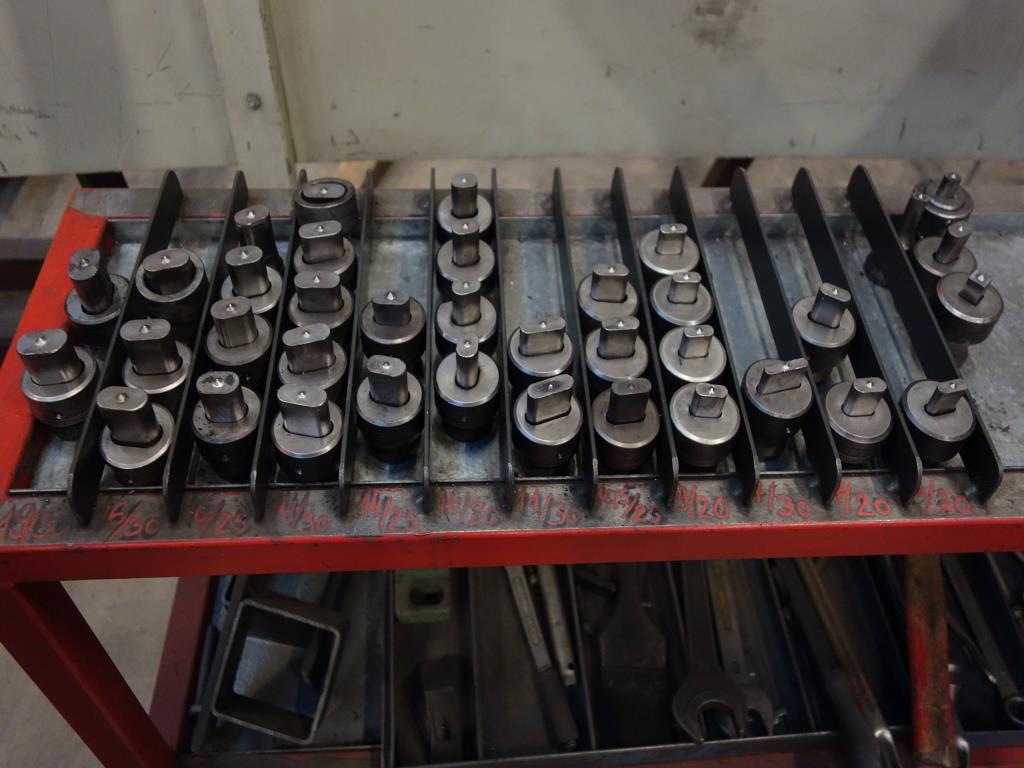 Máquinas de processamento de chapas metálicas, equipamento operacional e de escritório e frota de veículos-5