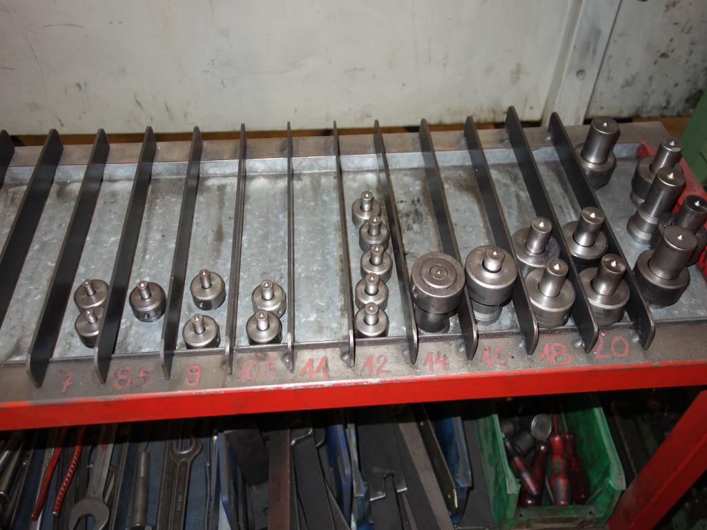 Máquinas de processamento de chapas metálicas, equipamento operacional e de escritório e frota de veículos-6