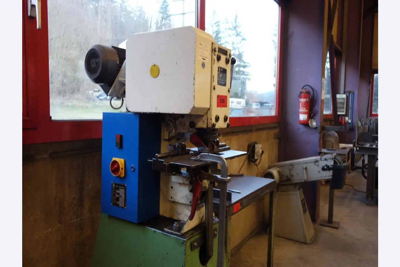 Machines for sheet metal working, business and office equipment as well as vehicle fleet-2