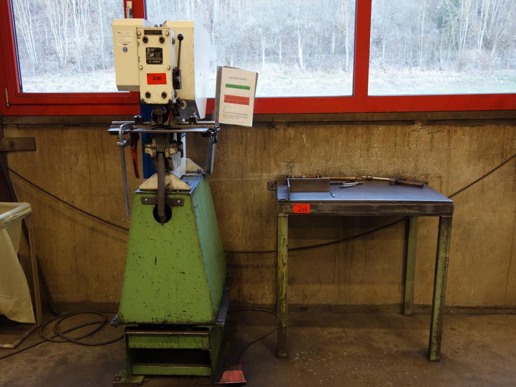 Máquinas de processamento de chapas metálicas, equipamento operacional e de escritório e frota de veículos-3