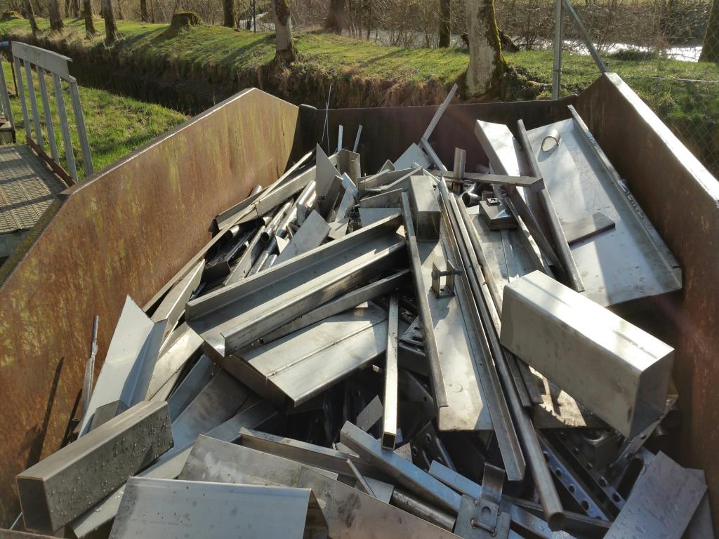 Maschinen zur Blechbearbeitung, Betriebs- und Geschäftsausstattung sowie Fuhrpark-3