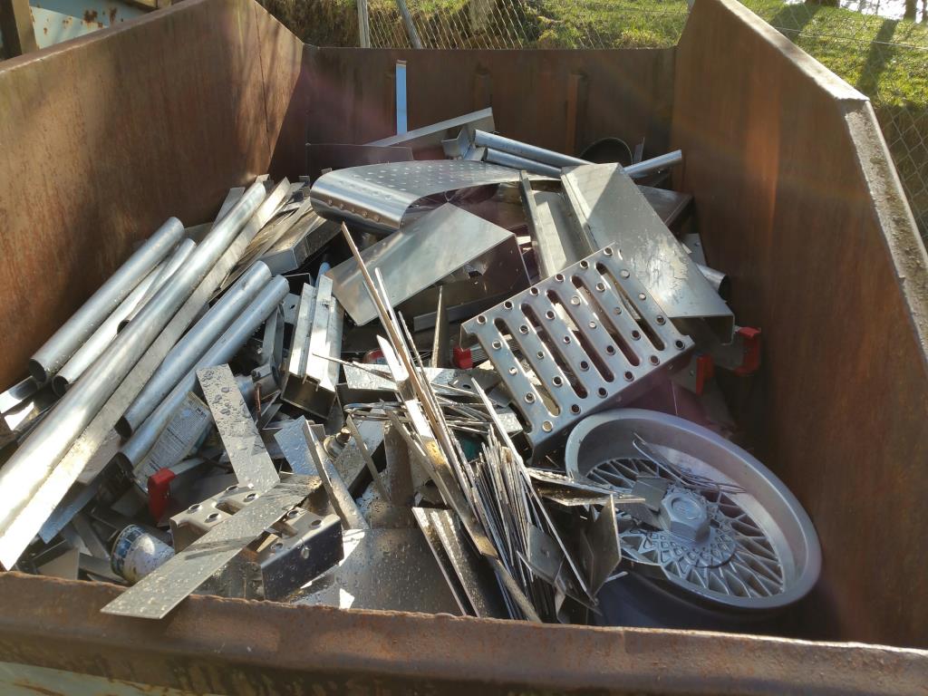 Maschinen zur Blechbearbeitung, Betriebs- und Geschäftsausstattung sowie Fuhrpark-5