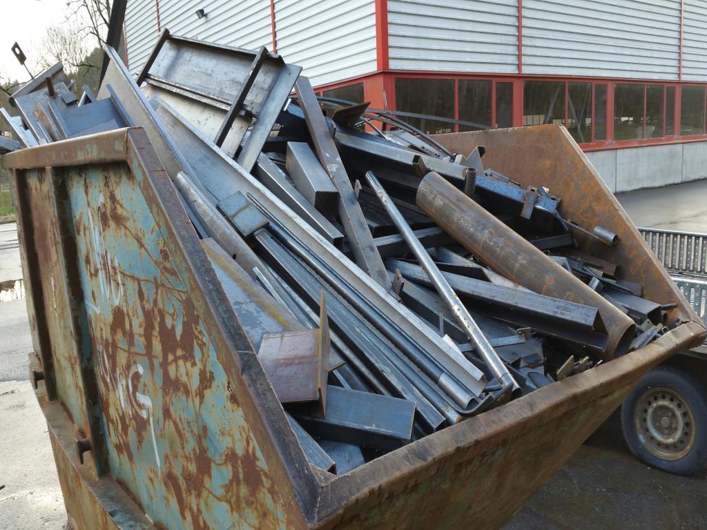 Maschinen zur Blechbearbeitung, Betriebs- und Geschäftsausstattung sowie Fuhrpark-6