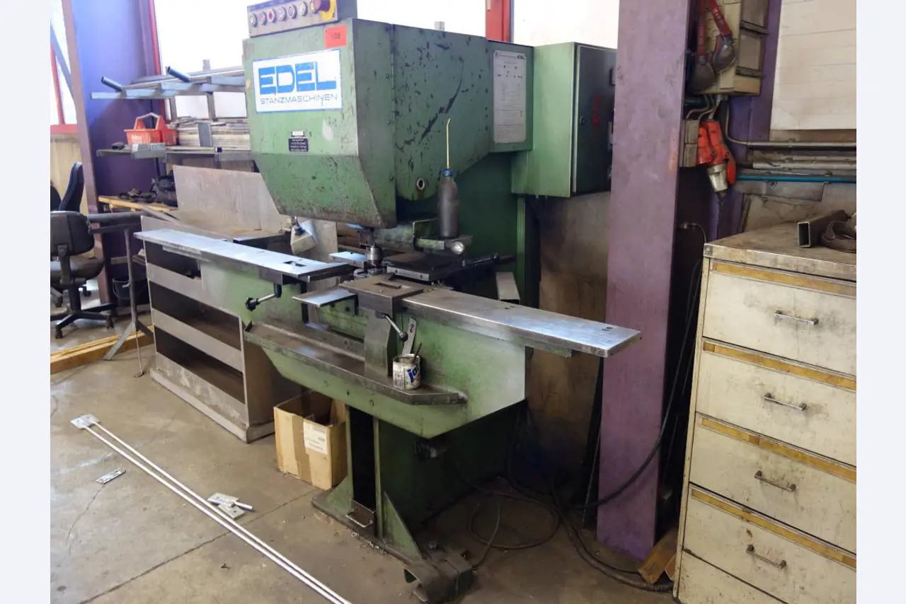Machines for sheet metal working, business and office equipment as well as vehicle fleet-3