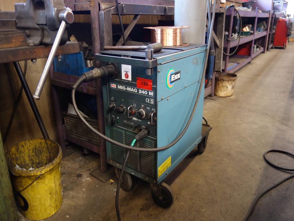 Máquinas de processamento de chapas metálicas, equipamento operacional e de escritório e frota de veículos-1