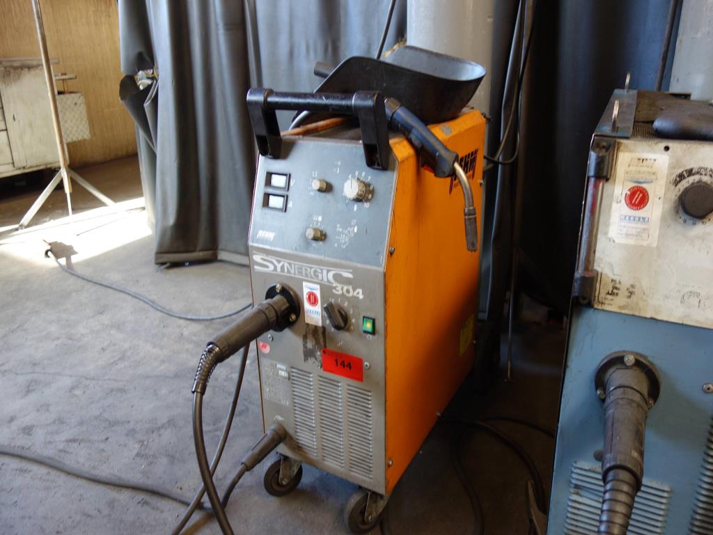 Máquinas de processamento de chapas metálicas, equipamento operacional e de escritório e frota de veículos-2