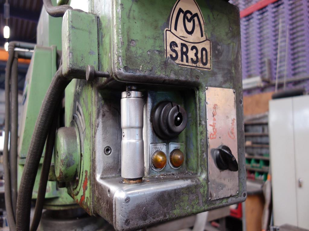 Máquinas de processamento de chapas metálicas, equipamento operacional e de escritório e frota de veículos-4