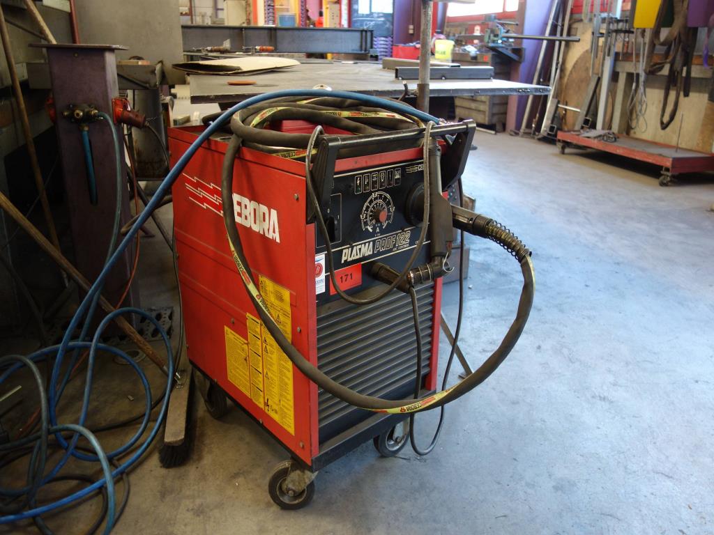 Máquinas de processamento de chapas metálicas, equipamento operacional e de escritório e frota de veículos-1