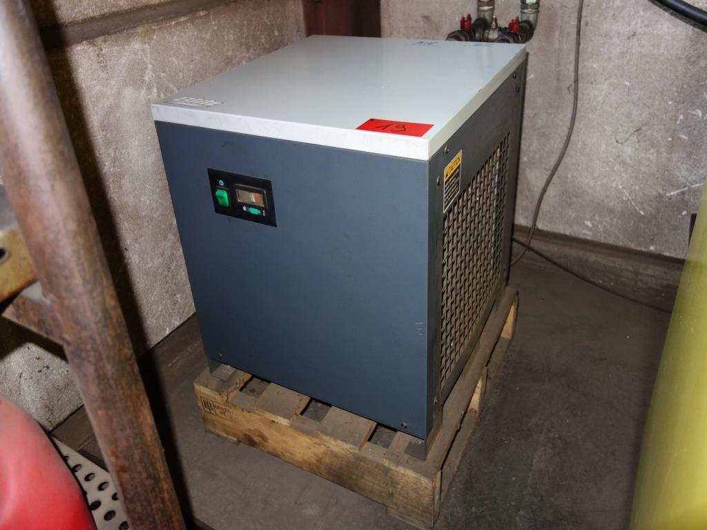 Máquinas de processamento de chapas metálicas, equipamento operacional e de escritório e frota de veículos-3