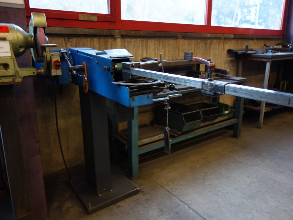 Máquinas de processamento de chapas metálicas, equipamento operacional e de escritório e frota de veículos-2