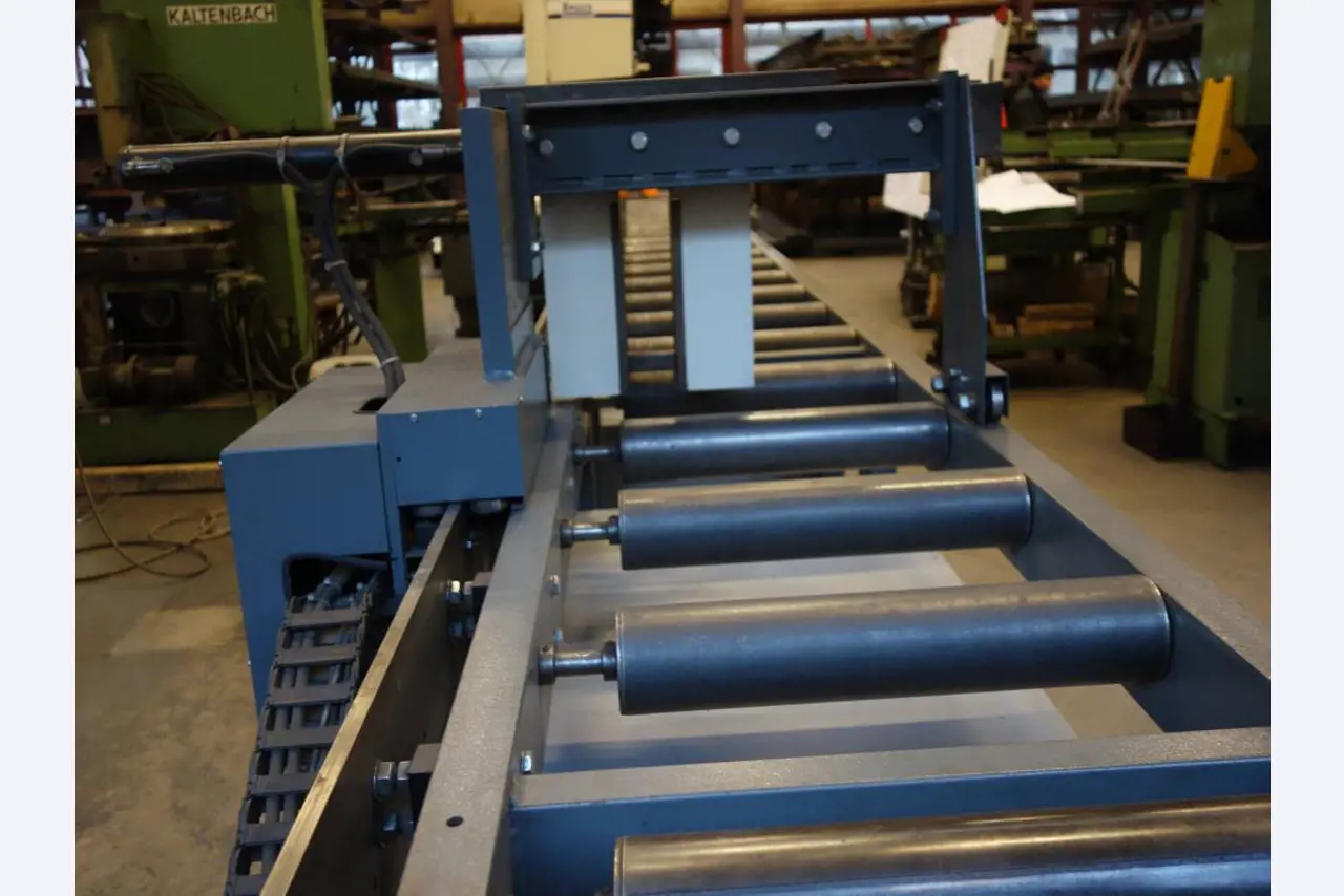 Machines for sheet metal working, business and office equipment as well as vehicle fleet-5