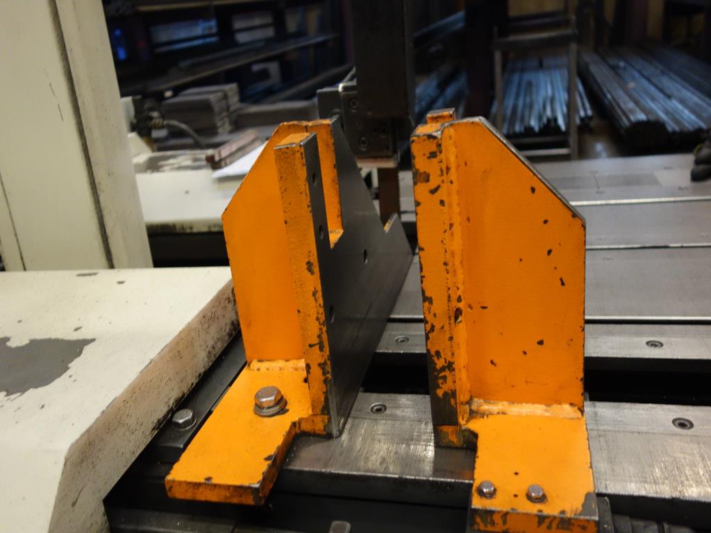 Máquinas de processamento de chapas metálicas, equipamento operacional e de escritório e frota de veículos-7