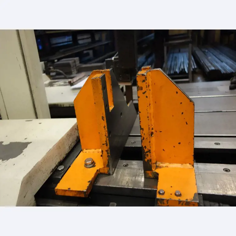 Machines for sheet metal working, business and office equipment as well as vehicle fleet-7
