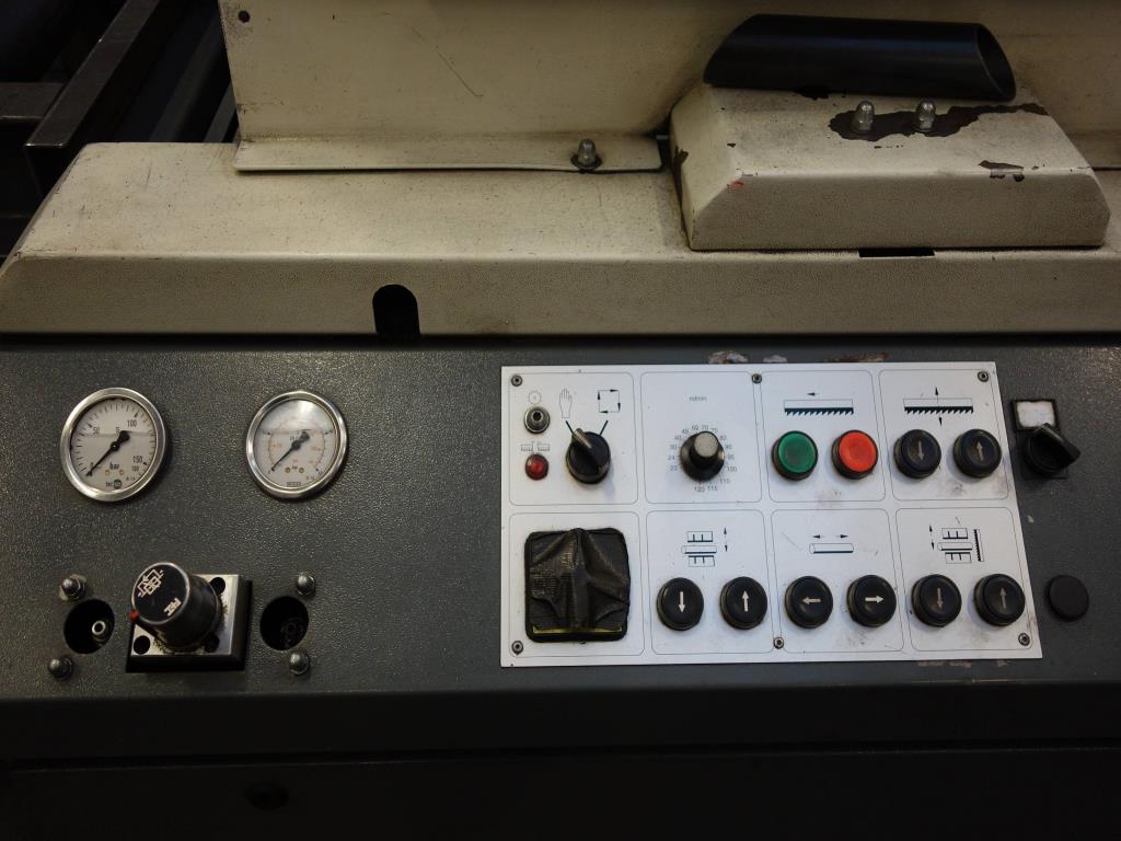 Máquinas de processamento de chapas metálicas, equipamento operacional e de escritório e frota de veículos-8