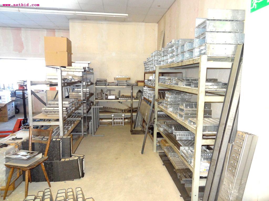 Máquinas de processamento de chapas metálicas, equipamento operacional e de escritório e frota de veículos-1