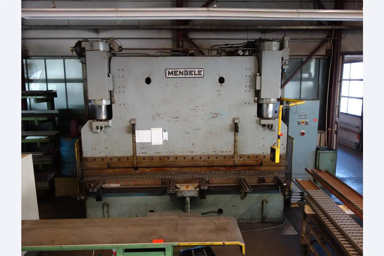 Machines for sheet metal working, business and office equipment as well as vehicle fleet-2