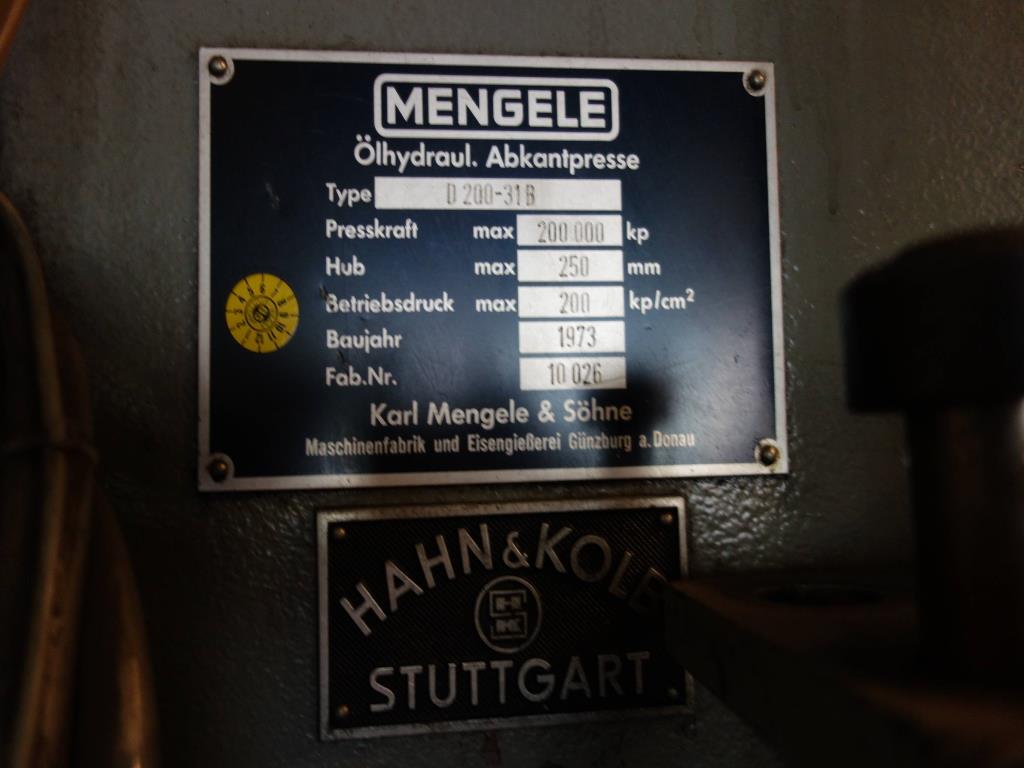 Máquinas de processamento de chapas metálicas, equipamento operacional e de escritório e frota de veículos-3