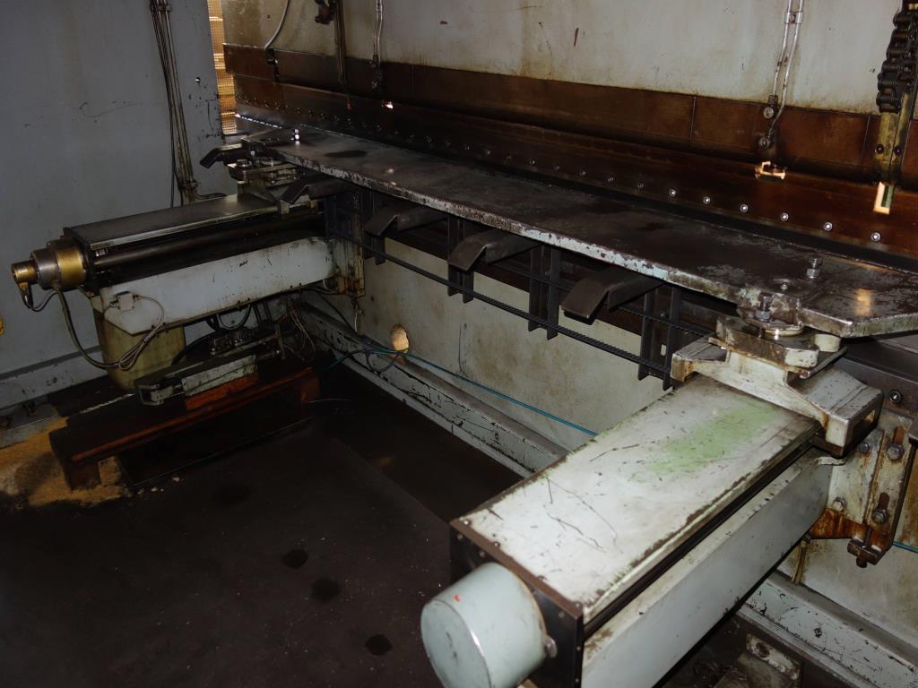 Máquinas de processamento de chapas metálicas, equipamento operacional e de escritório e frota de veículos-8