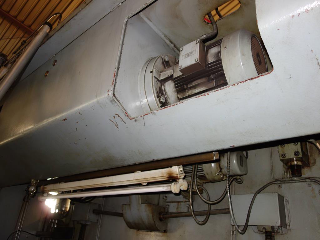 Máquinas de processamento de chapas metálicas, equipamento operacional e de escritório e frota de veículos-9