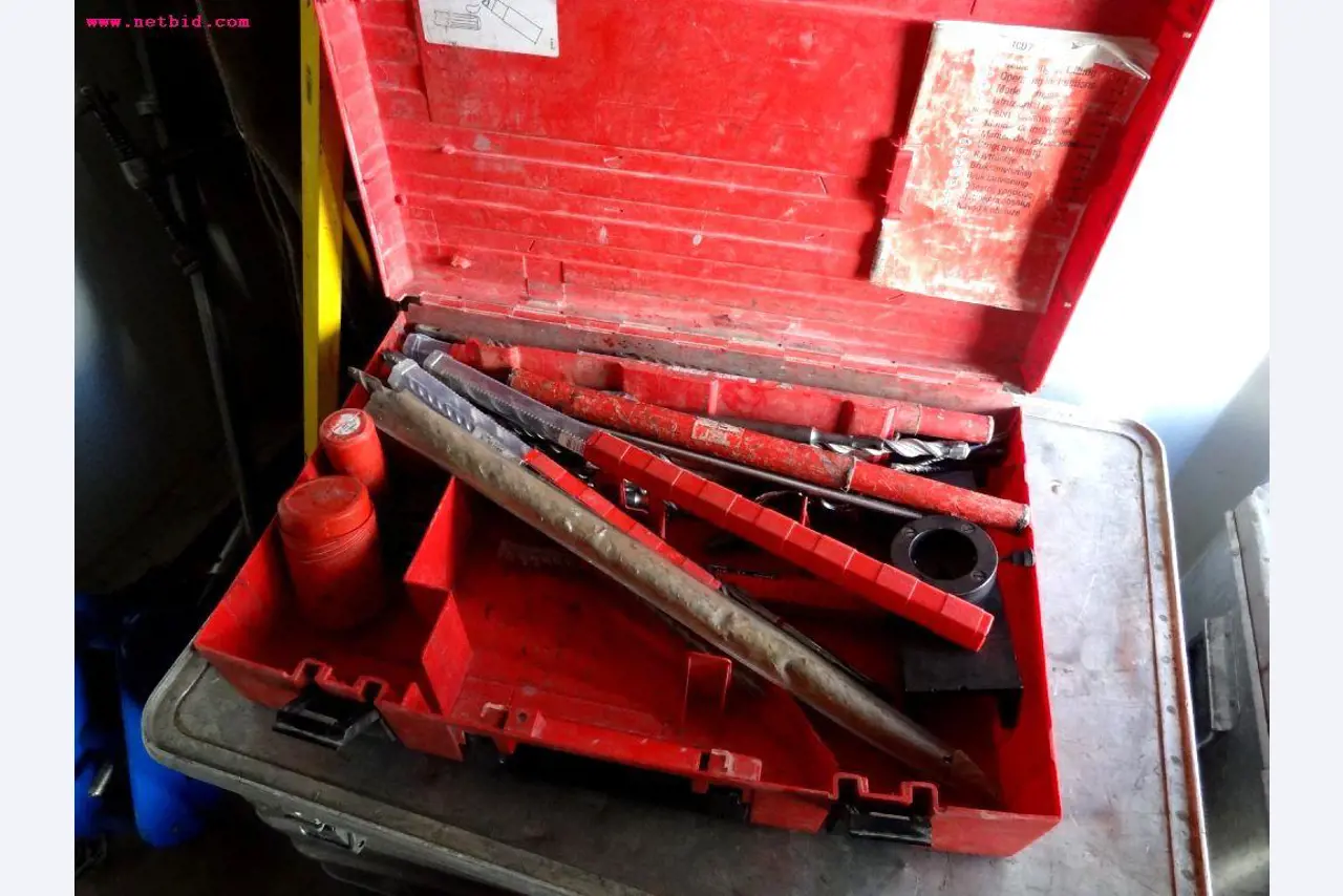 Máquinas de processamento de chapas metálicas, equipamento operacional e de escritório e frota de veículos-21