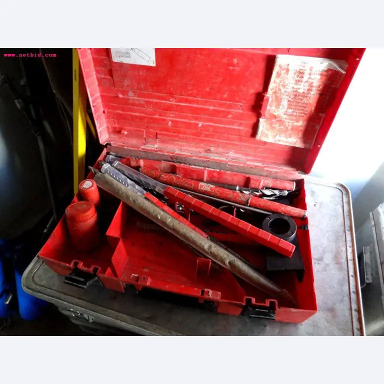 Máquinas de processamento de chapas metálicas, equipamento operacional e de escritório e frota de veículos-21