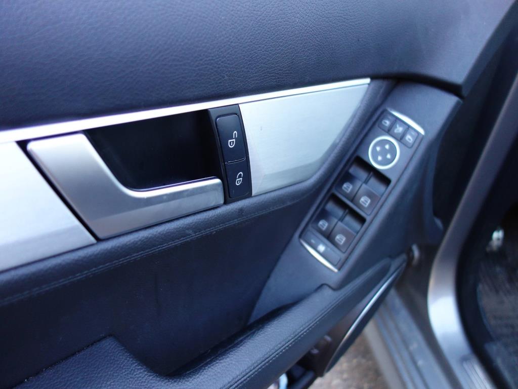 Máquinas de processamento de chapas metálicas, equipamento operacional e de escritório e frota de veículos-9