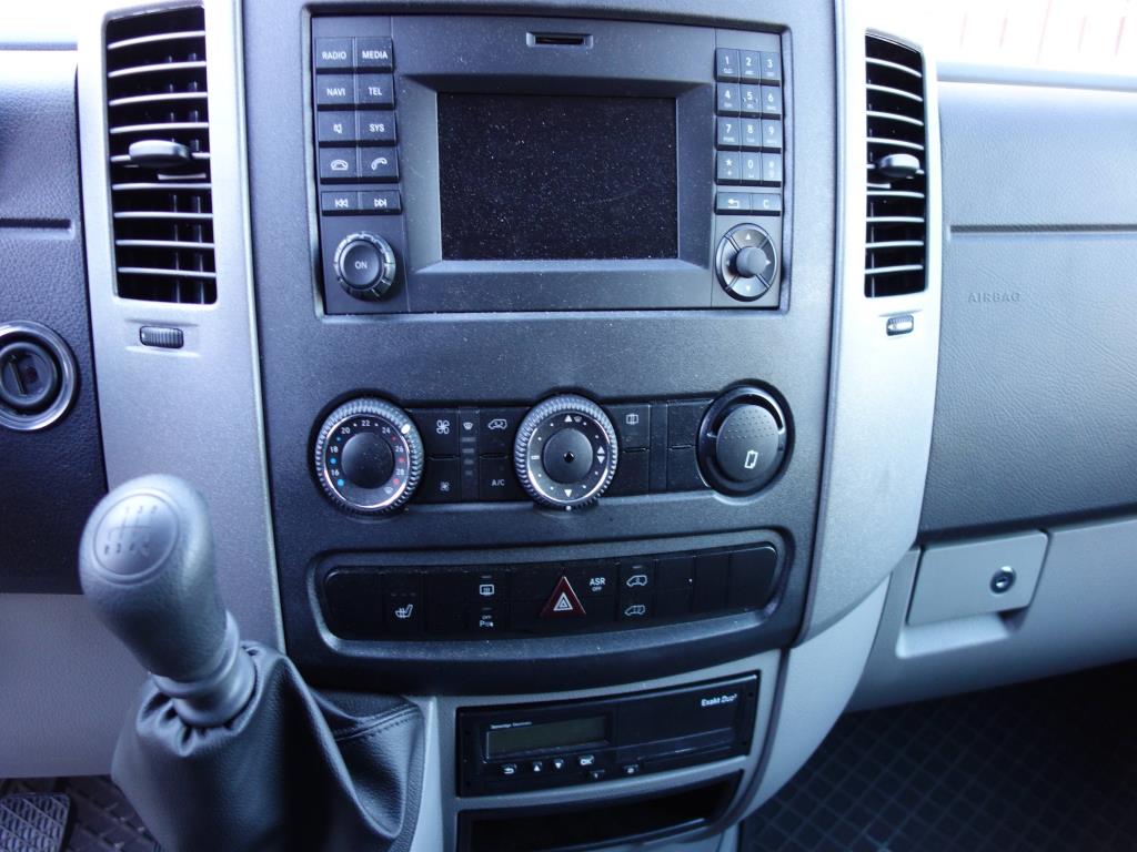 Máquinas de processamento de chapas metálicas, equipamento operacional e de escritório e frota de veículos-10