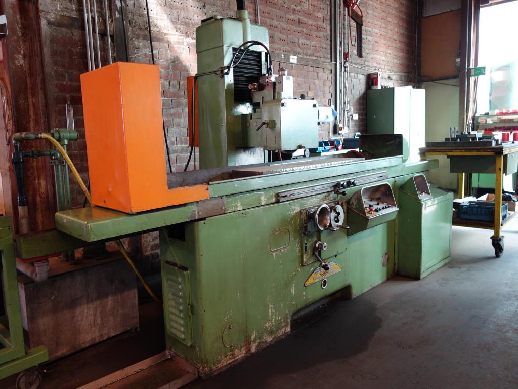 Máquinas de processamento de chapas metálicas, equipamento operacional e de escritório e frota de veículos-2