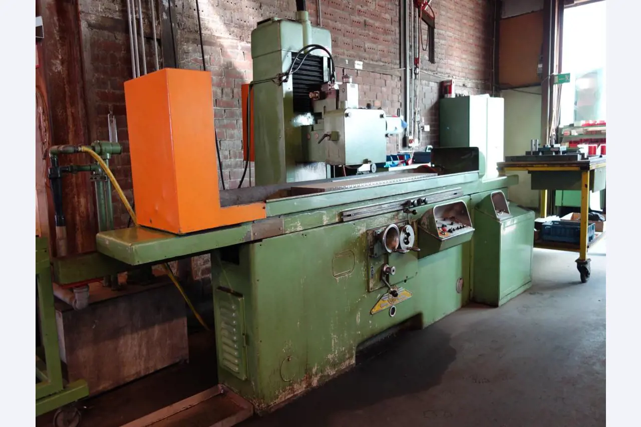 Machines for sheet metal working, business and office equipment as well as vehicle fleet-2