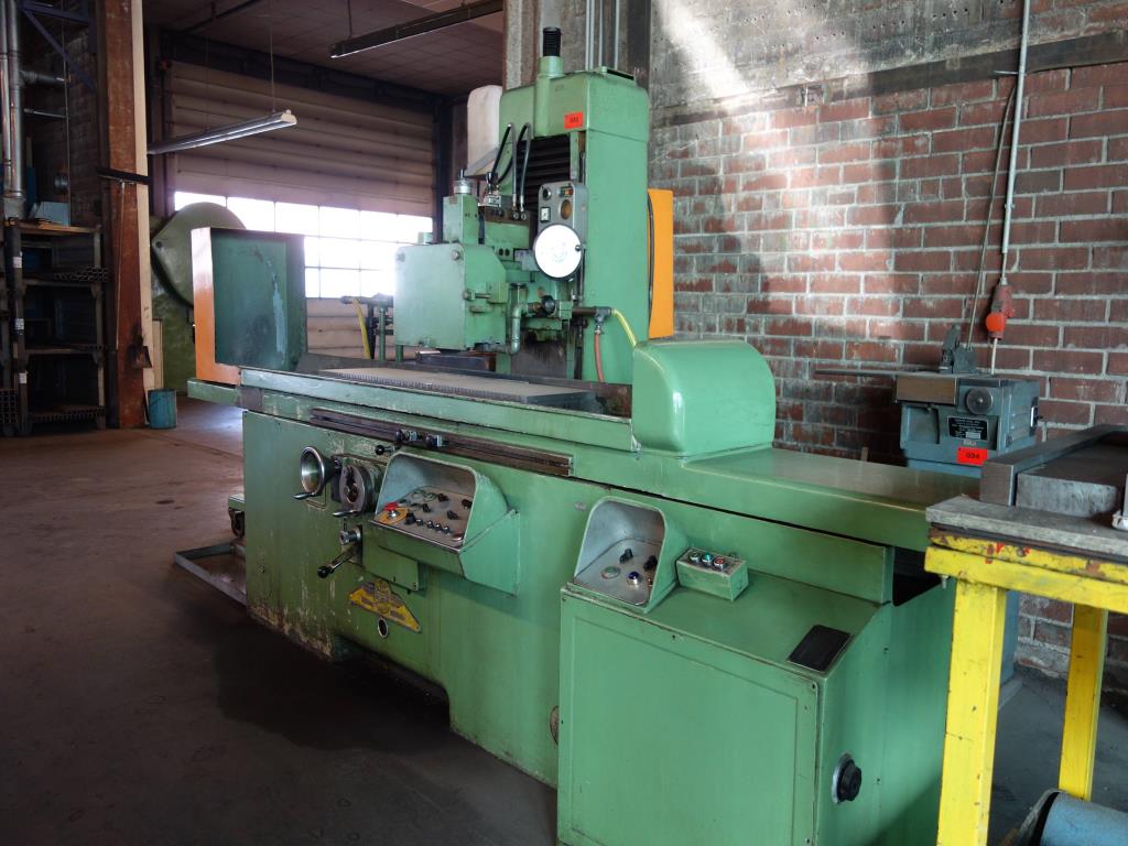 Máquinas de processamento de chapas metálicas, equipamento operacional e de escritório e frota de veículos-3