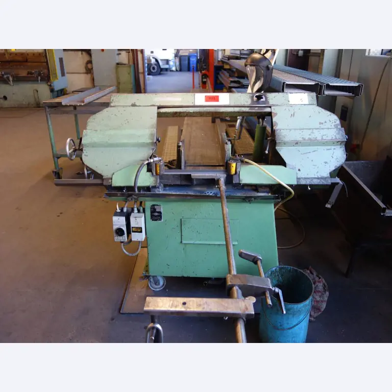 Machines for sheet metal working, business and office equipment as well as vehicle fleet-1