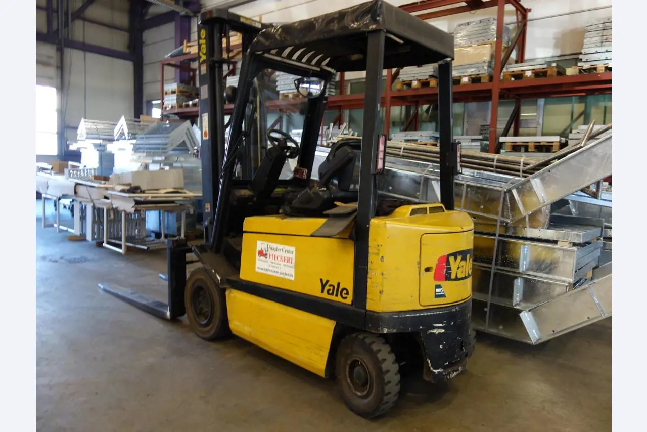 Machines for sheet metal working, business and office equipment as well as vehicle fleet-2