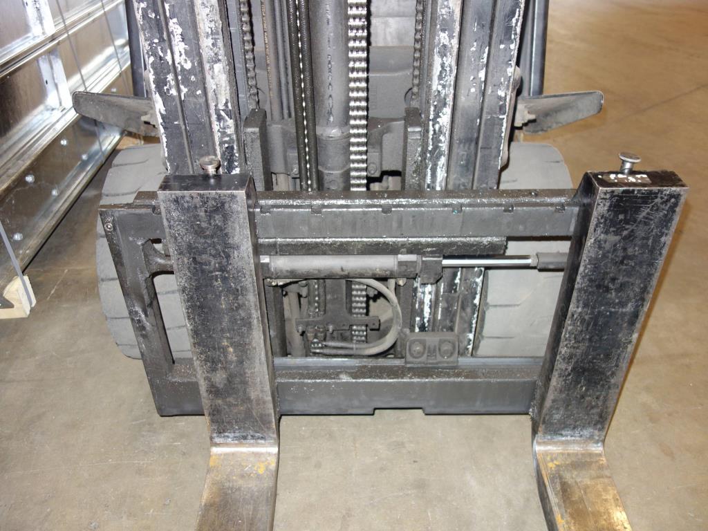 Máquinas de processamento de chapas metálicas, equipamento operacional e de escritório e frota de veículos-3