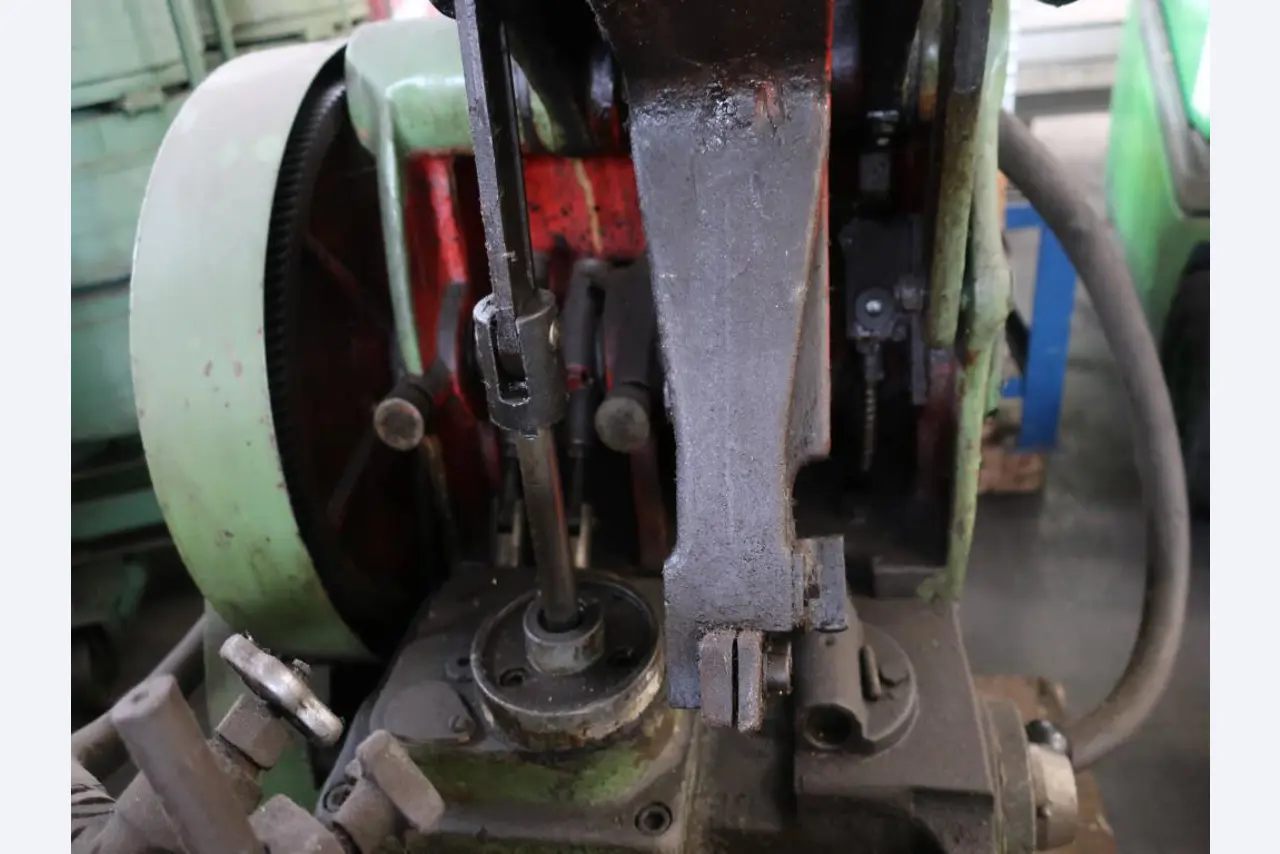 Gear manufacturing machines-4