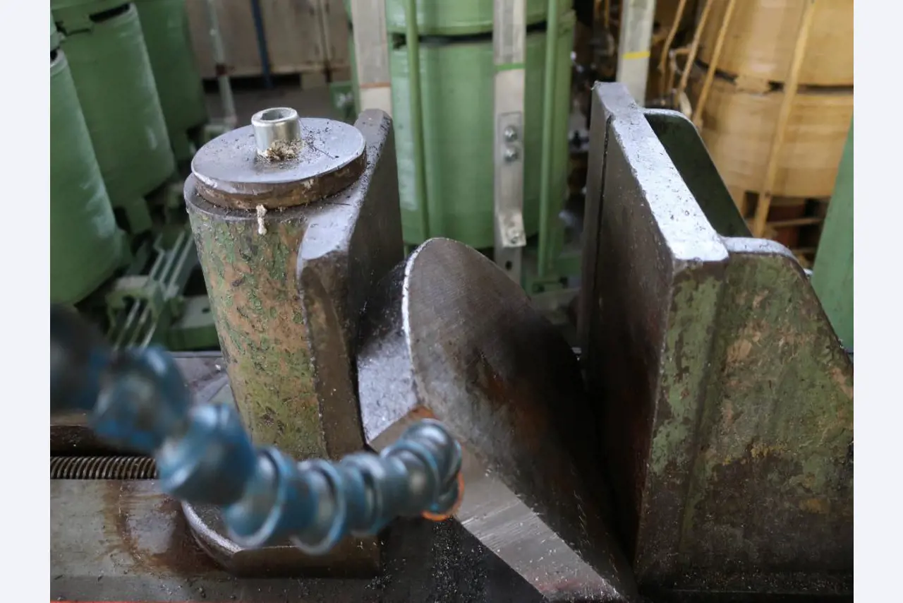 Gear manufacturing machines-4