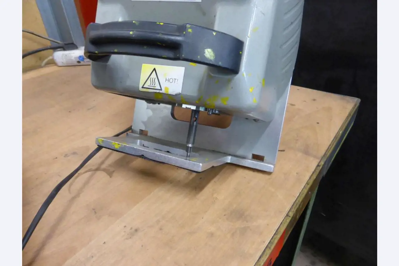 machinery for preparation of starters<br>and alternators-3