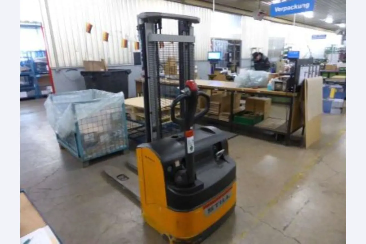 Machines pour la préparation des démarreurs<br>et des alternateurs-1