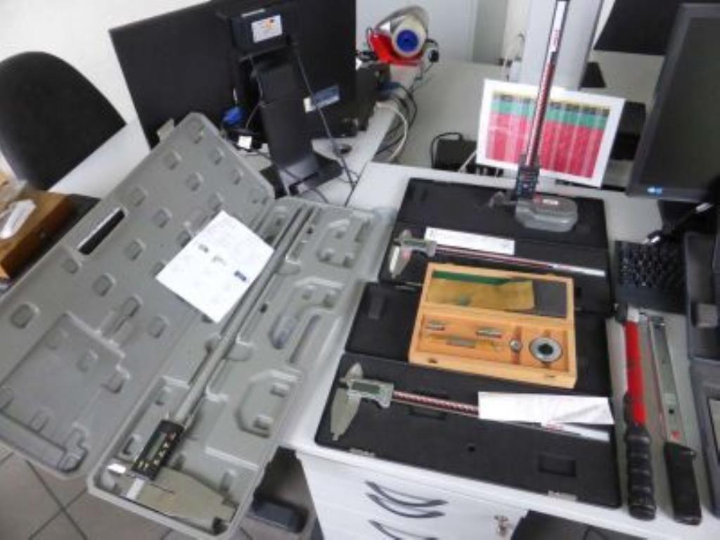 Máquinas para o recondicionamento de motores de arranque e alternadores-3