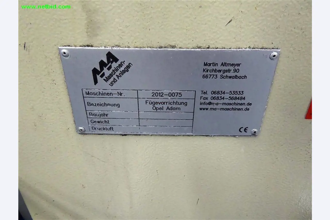 Máquinas e sistemas para o trabalho de metais e tecnologia de superfícies<br>-3