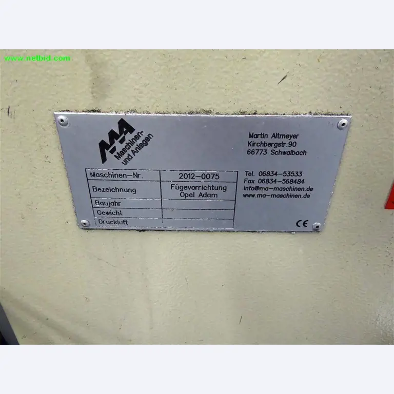 Máquinas e sistemas para o trabalho de metais e tecnologia de superfícies<br>-3