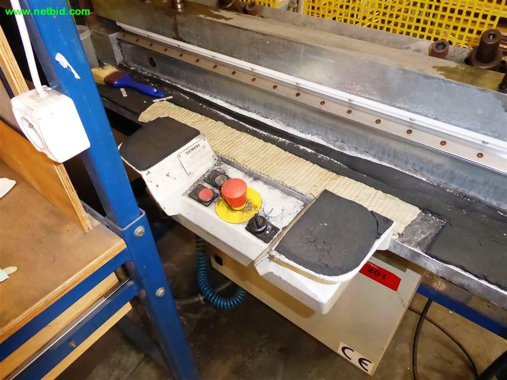 
Máquinas e sistemas para o trabalho de metais e tecnologia de superfícies<br>-2