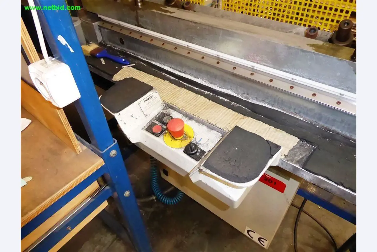 Máquinas e sistemas para o trabalho de metais e tecnologia de superfícies<br>-2