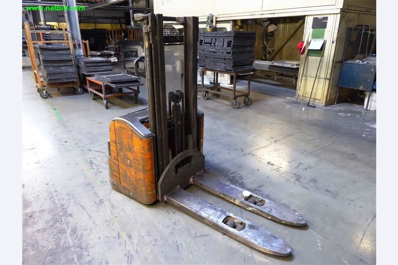 Máquinas e sistemas para o trabalho de metais e tecnologia de superfícies<br>-1