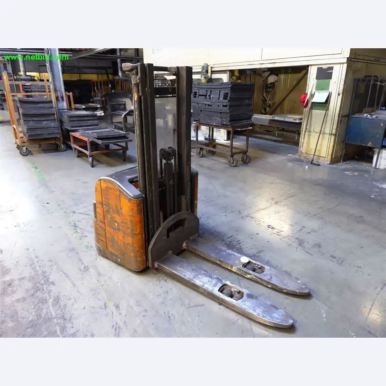 Máquinas e sistemas para o trabalho de metais e tecnologia de superfícies<br>-1