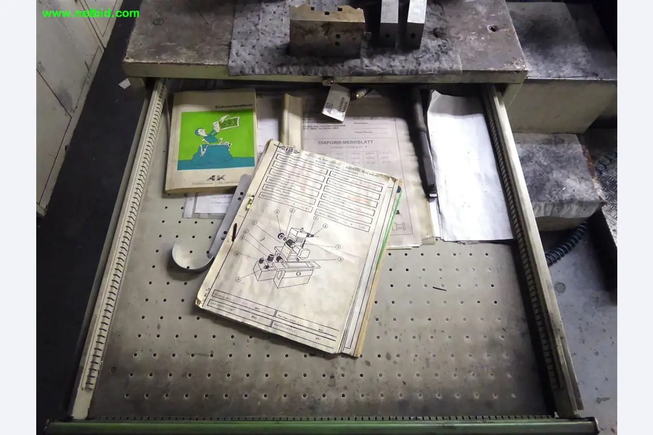 Máquinas e sistemas para o trabalho de metais e tecnologia de superfícies<br>-3