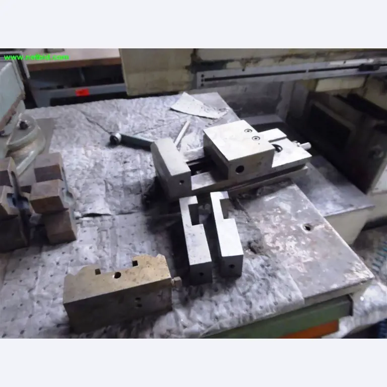 Máquinas e sistemas para o trabalho de metais e tecnologia de superfícies<br>-9