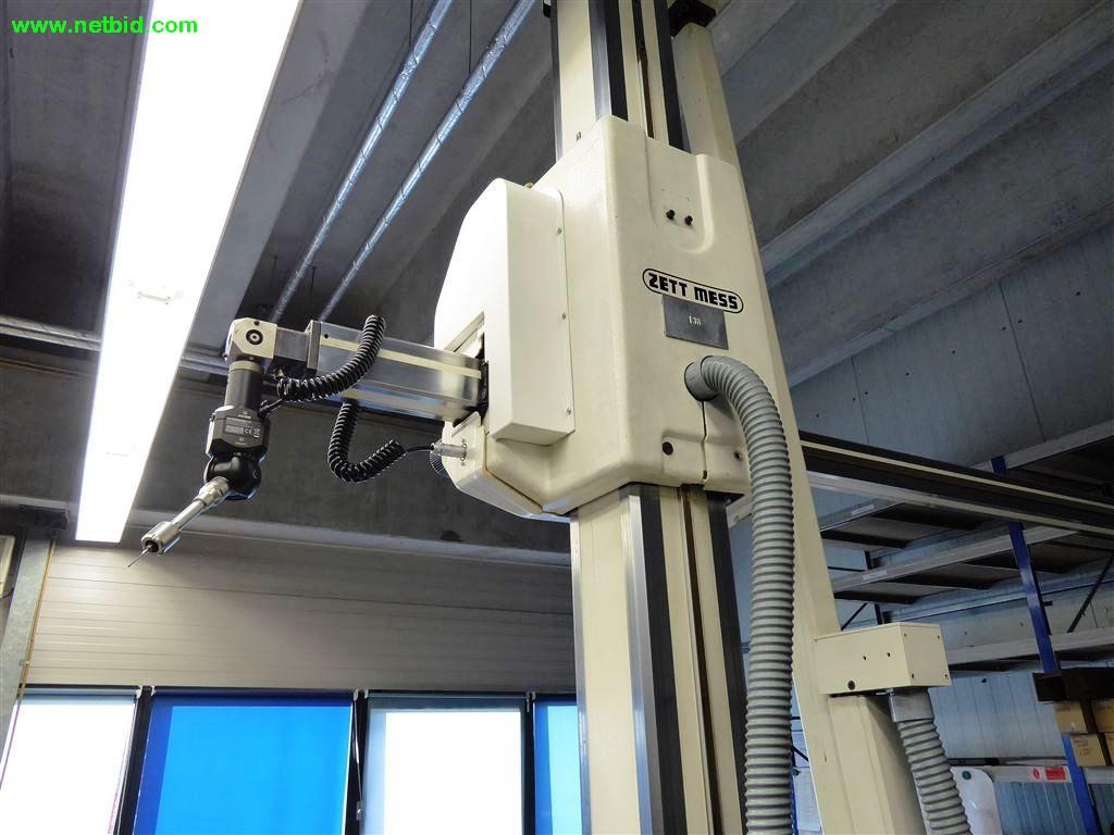 
Máquinas e sistemas para o trabalho de metais e tecnologia de superfícies<br>-12