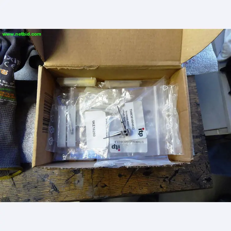 Máquinas e sistemas para o trabalho de metais e tecnologia de superfícies<br>-4